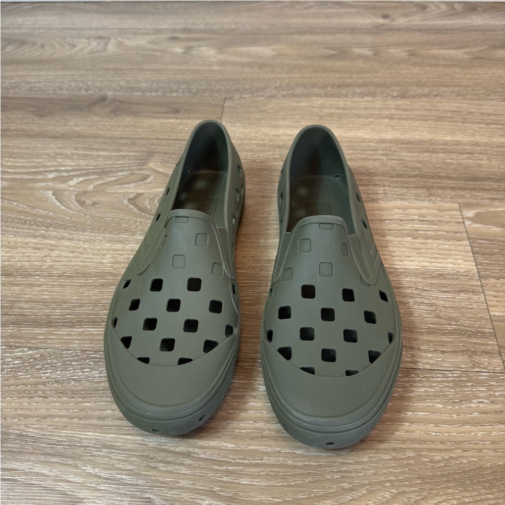 Men's Slip-On Ventilated Loafers in Olive Green